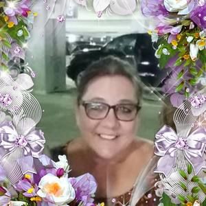 Meet your Posher, Lorraine